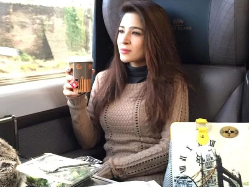 10 Types Of People You Will Meet In A Pakistani Train